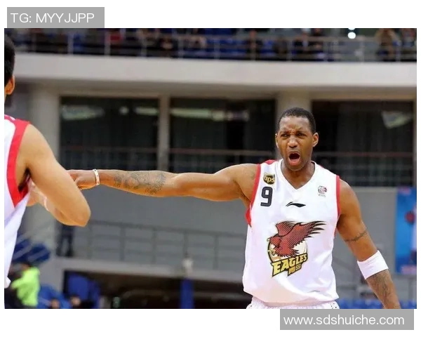 火箭队与魔术队巅峰对决姚明与弗老大再续传奇篮球之路